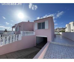 Magnífico Chalet Frente al Mar – Sol del Este, Es Castell