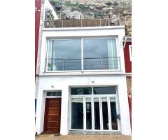 Espectacular Casa en Primera Línea del Puerto de Mahón con Impresionantes Vistas al Mar