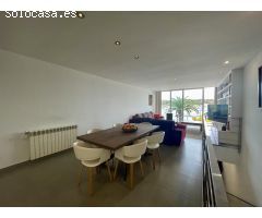 Espectacular Casa en Primera Línea del Puerto de Mahón con Impresionantes Vistas al Mar