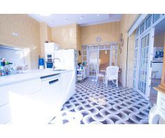 VILLA DE 4 DORMITORIOS 3 BAÑOS, PISCINA, JARDIN, EN DEHESA DE CAMPO AMOR (ORIHUELA COSTA)