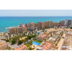 DUPLEX EN CABO CERVERA ( TORREVIEJA)DE 2 DORMITORIOS, PISCINA COMUNITARIA, SOLARIUM PRIVADO, GARAJE