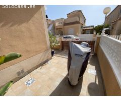 ADOSADO DE 3 DORMITORIOS 2 BAÑOS EN TORREVIEJA ( LA SIESTA) ALICANTE