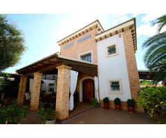 VILLA DE 6 DORMITORIOS 2 BAÑOS EN AGUAS NUEVOS (TORREVIEJA)