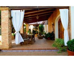 VILLA DE 6 DORMITORIOS 2 BAÑOS EN AGUAS NUEVOS (TORREVIEJA)