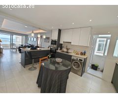 Se vende fantástico piso en primera línea con vistas al mar en la Playa del Cura Torrevieja