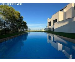 BUNGALOW PLANTA CON PARCELA DE 380 M2 Y PISCINA PRIVADA. PARKING. 2 DORM. 2 BAÑOS. 100 M2
