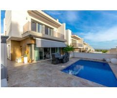 VILLA DE 3 DORMITORIOS 3 BAÑOS EN ORIHUELA COSTA (PAU 26)