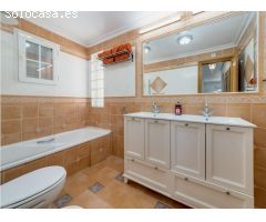 ADOSADO DE 4 DORMITORIOS 3 BAÑOS EN LOS DOLSES  ( ORIHUELA COSTA)