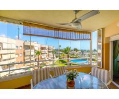 APARTAMENTO DE 3 DORMITORIOS 2 BAÑOS EN ORIHUELA COSTA ( CAMPOAMOR )