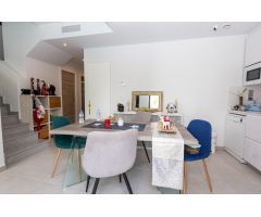 VILLA DE 3 DORMITORIOS 2 BAÑOS EN VILLAMARTIN ( ORIHUELA COSTA )