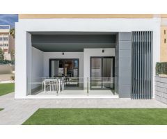 APARTAMENTOS DE OBRA NUEVA CON VISTAS AL MAR. 2 DOR. 2 BAÑOS. APARCAMENTO. PISCINA. PLAYA A 700 M.
