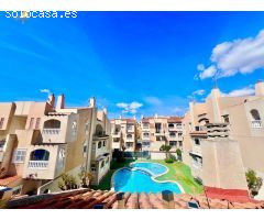 SOLEADO PAREADO TRIPLEX DE 3 HABITACIONES CON VISTAS A LA PISCINA