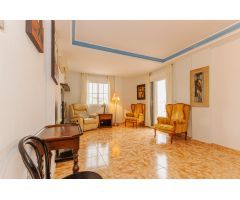 SE ALQUILA CHALET MINIMO POR 1 AÑO, DE 3 DORMITORIOS 2 BAÑOS EN VILLA MARTIN (ORIHUELA COSTA)