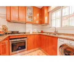SE ALQUILA CHALET MINIMO POR 1 AÑO, DE 3 DORMITORIOS 2 BAÑOS EN VILLA MARTIN (ORIHUELA COSTA)