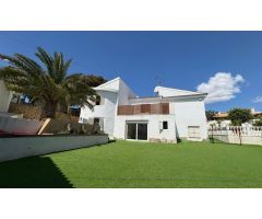 CHALET EN LOS BALCONES EN TORREVIEJA( ALICANTE )