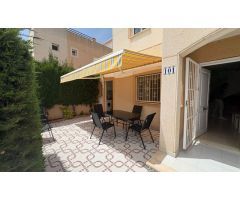 ADOSADO DE 3 DORMITORIOS 2 BAÑOS EN TORREVIEJA ( LOS BALCONES )