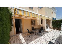 ADOSADO DE 3 DORMITORIOS 2 BAÑOS EN TORREVIEJA ( LOS BALCONES )
