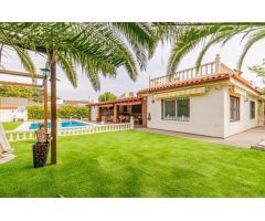 Casa o chalet independiente en venta en calle Llissa, L Albir, Alfaz del Pi (Alicante)
