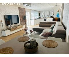 Piso en planta baja reformado con jardín privado de 80 m2 en urbanización de Los Collados, Águilas