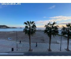 Maravilloso piso frontal, en 1ª línea de playa, en Paseo de Parra, con garaje, en Águilas.