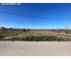 Solar urbano de 222 m2 en Altobordo, Purias, Lorca, más 7.521,55 m2 de finca rústica de secano.