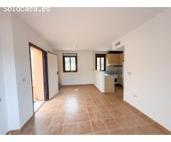 Fantástico apartamento a estrenar con solarium de 60 m2 y vistas al mar, en  Los Collados, Águilas
