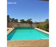 Chalet minimalista en zona residencial