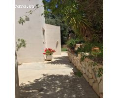 Chalet minimalista en zona residencial
