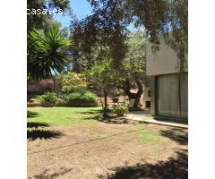Chalet minimalista en zona residencial