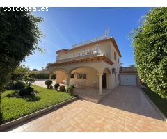 Villa en Venta en Cabo Roig, Alicante