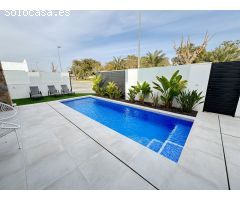 Villa en Venta en Pilar de la Horadada, Alicante