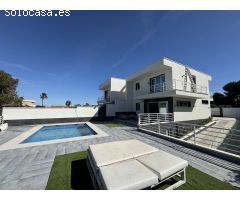 Villa en Venta en Bazar, Granada