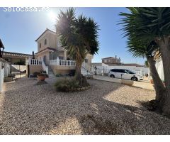 Villa en Venta en Algorfa, Alicante