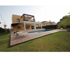 Villa en Venta en Cabo Roig, Alicante