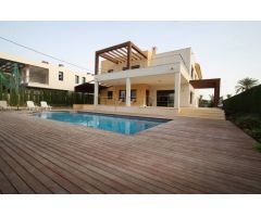 Villa en Venta en Cabo Roig, Alicante
