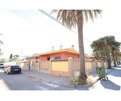 Villa en Venta en Cabo Roig, Alicante