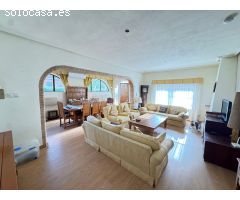 Villa en Venta en Cabo Roig, Alicante