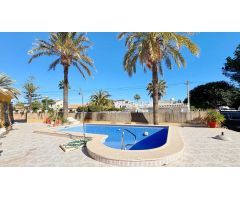 Villa en Venta en Orihuela Costa, Alicante
