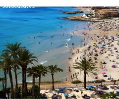 Villa en Alquiler en Orihuela Costa, Alicante