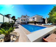 Villa en Venta en Torrevieja, Alicante