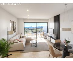 Residencia de nueva construcción en primera línea del campo de golf La Serena, en Los Alcázares
