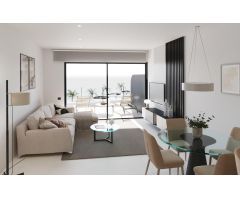Residencia de nueva construcción en primera línea del campo de golf La Serena, en Los Alcázares