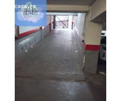 Plaza de garaje en Campanar cerca del rio