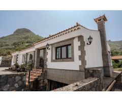 Villa en Vega de San Mateo
