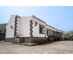 Villa en Vega de San Mateo