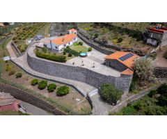 Villa en Vega de San Mateo