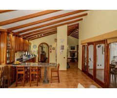 Villa en Vega de San Mateo