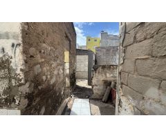 Venta de Casa a Reformar en Tamaraceite - Las Palmas