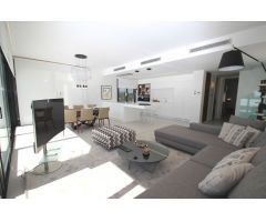 Villa en Venta en San Miguel de Salinas, Alicante
