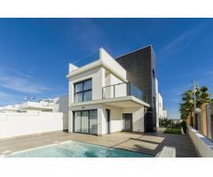 Villa en Venta en San Miguel de Salinas, Alicante